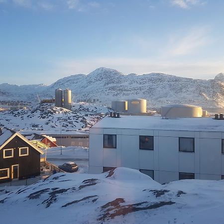 Vandrehuset 2 Og 3 Nuuk Luaran gambar