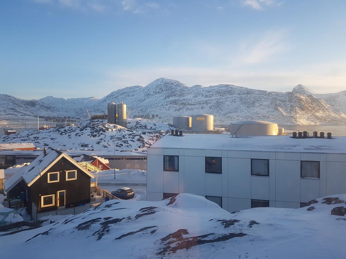 Vandrehuset 2 Og 3 Nuuk Luaran gambar